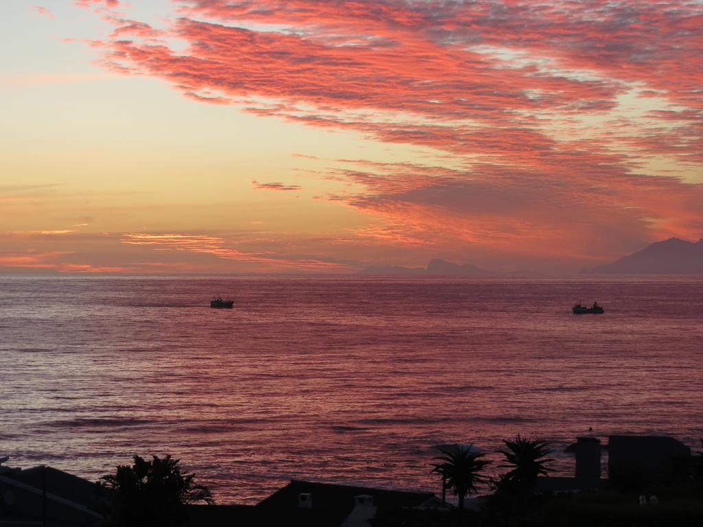 The Whale Cove Apartment Gansbaai Room photo